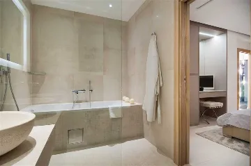 4-Bedroom Villa in Sumartin with Infinity Pool