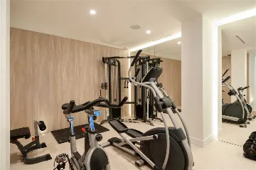 4-Bedroom Villa in Sumartin with Infinity Pool