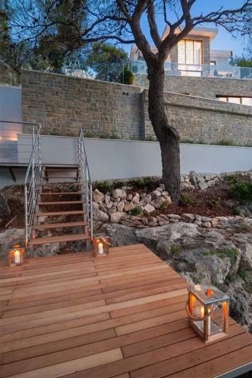 4-Bedroom Villa in Sumartin with Infinity Pool