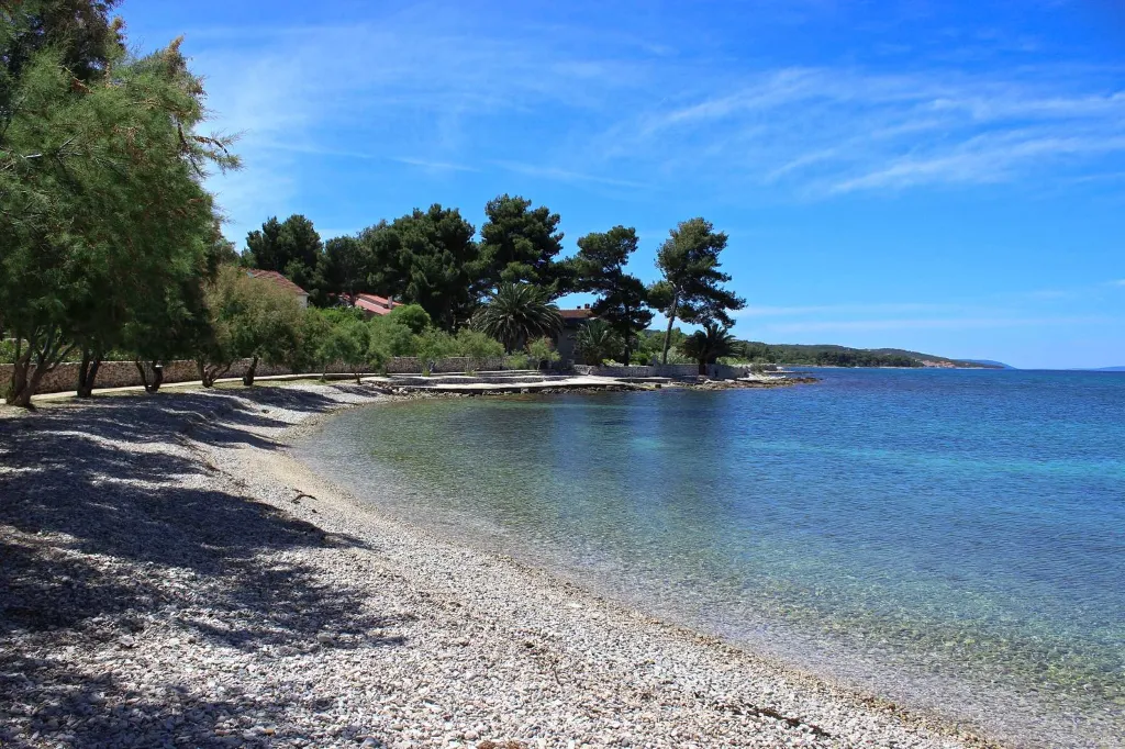 Villa with Heated Infinity Pool in Supetar