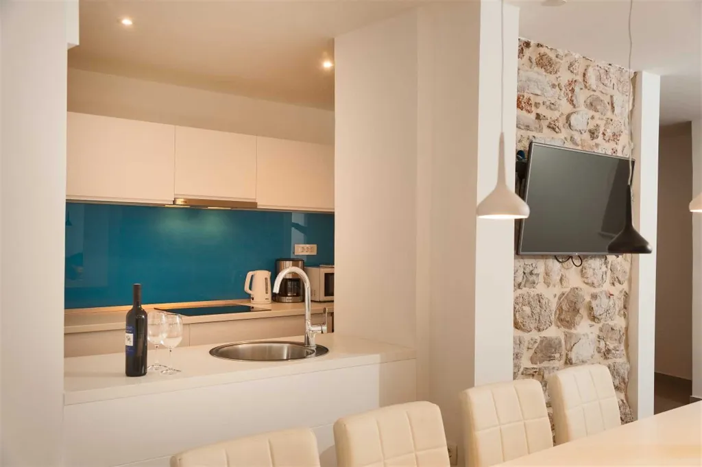 Villa in Bol with Pool, Jacuzzi & Sauna