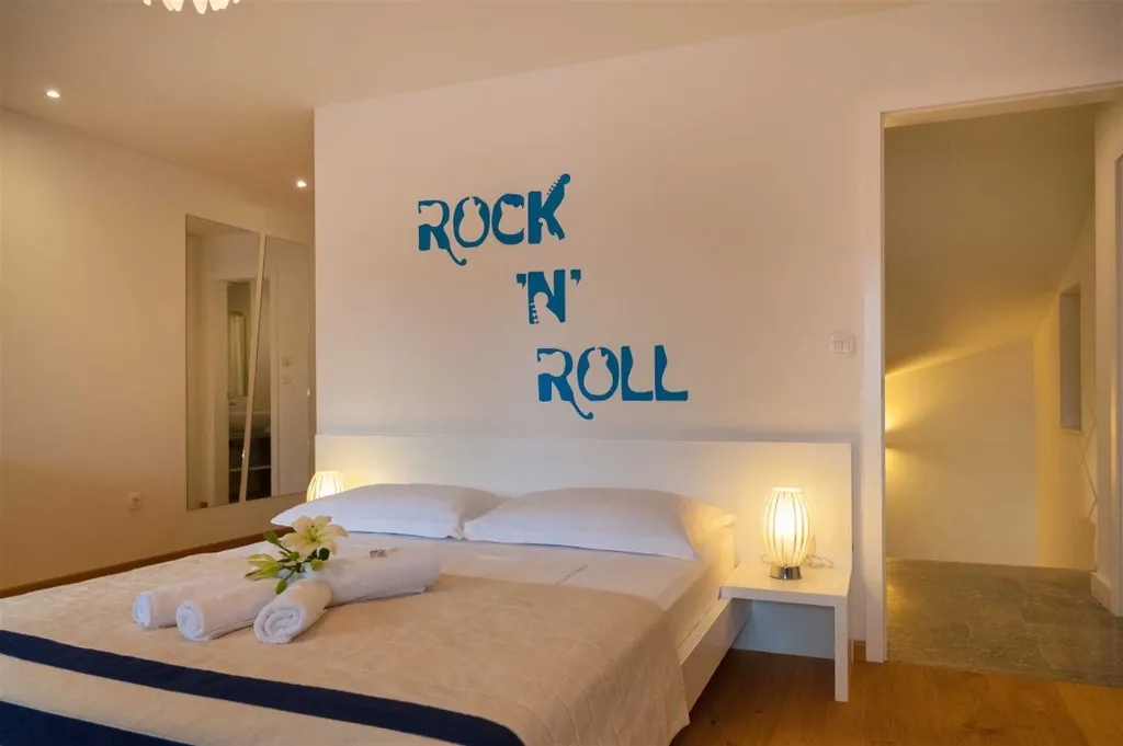 Villa in Bol with Pool, Jacuzzi & Sauna
