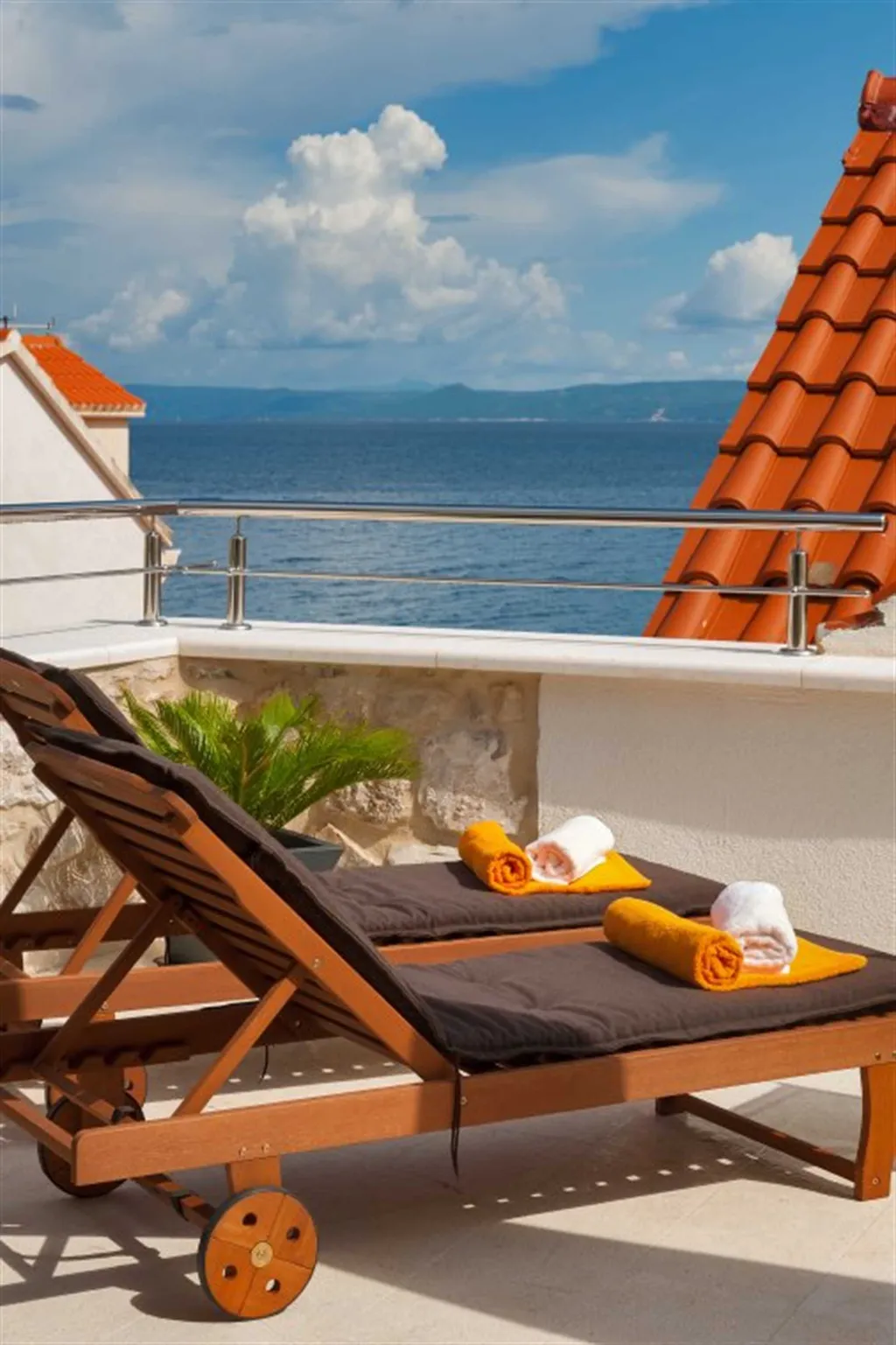 Villa in Bol with Pool, Jacuzzi & Sauna