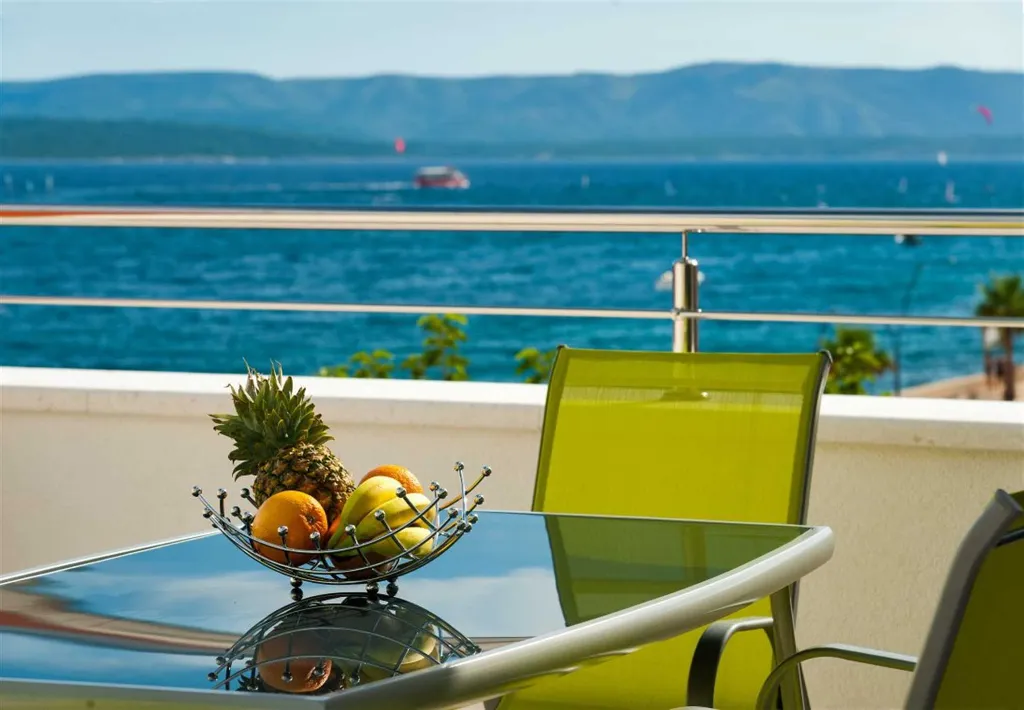 Villa in Bol with Pool, Jacuzzi & Sauna