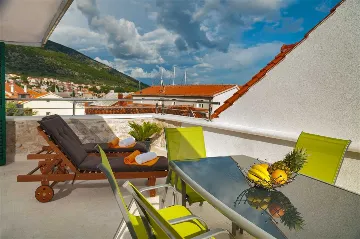 Villa in Bol with Pool, Jacuzzi & Sauna