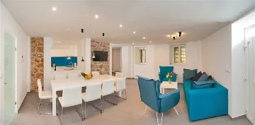 Villa in Bol with Pool, Jacuzzi & Sauna