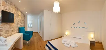 Villa in Bol with Pool, Jacuzzi & Sauna