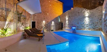 Villa in Bol with Pool, Jacuzzi & Sauna