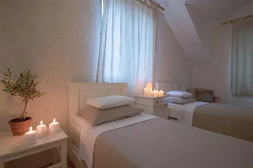 Villa in Bol with Pool, 5 m to the Sea