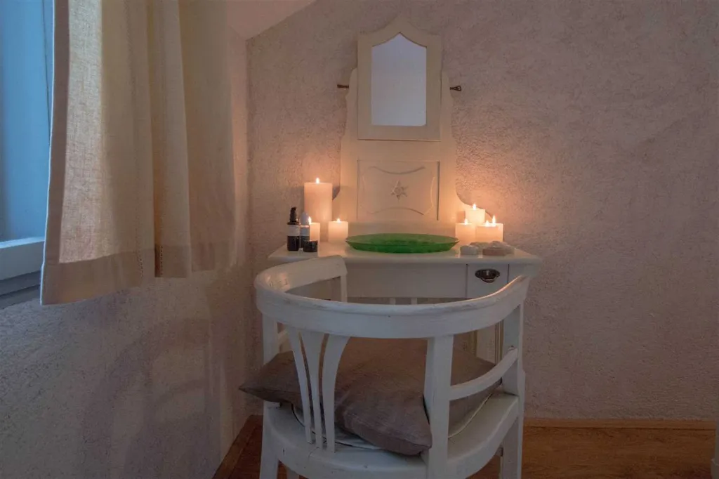 Villa in Bol with Pool, 5 m to the Sea