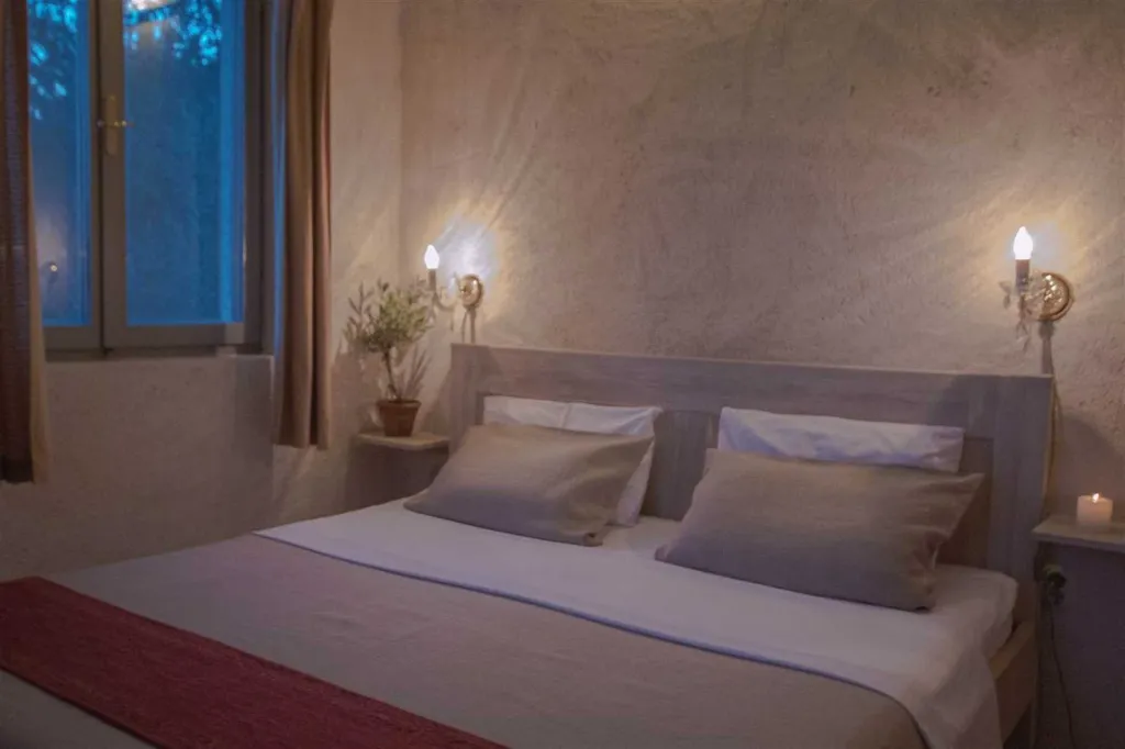 Villa in Bol with Pool, 5 m to the Sea