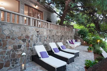 Villa in Sumartin with Heated Infinity Pool