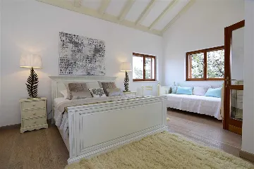 Villa in Sumartin with Heated Infinity Pool