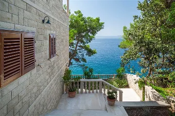 Villa in Sumartin with Heated Infinity Pool