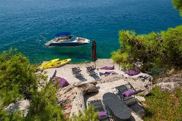 Villa in Sumartin with Heated Infinity Pool