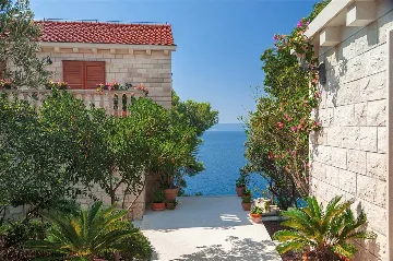 Villa in Sumartin with Heated Infinity Pool