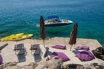 Villa in Sumartin with Heated Infinity Pool