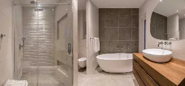 Sumartin 6-Bedroom Villa with Pool