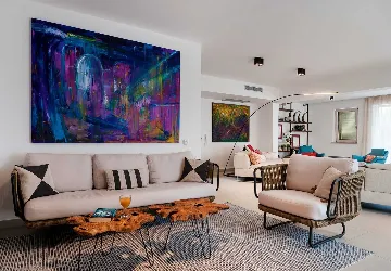 Sumartin 6-Bedroom Villa with Pool