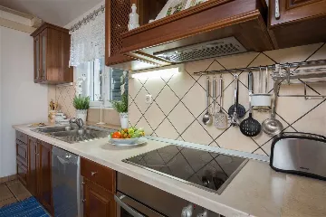 4-Bedroom Villa in Mutnik, Croatia with Pool