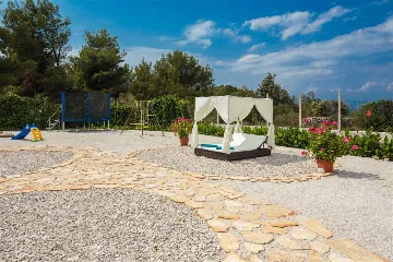4-Bedroom Villa in Mutnik, Croatia with Pool