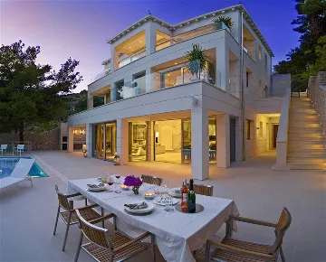 4-Bedroom Villa in Sumartin, Brac Island