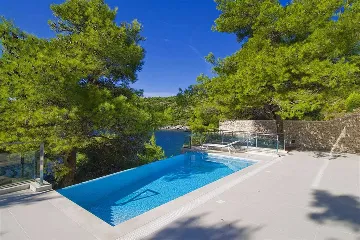 4-Bedroom Villa in Sumartin, Brac Island
