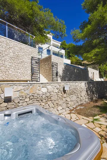 4-Bedroom Villa in Sumartin, Brac Island