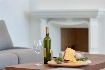 Bobovisce Villa with Heated Pool for 10 Guests