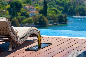 Bobovisce Villa with Heated Pool for 10 Guests