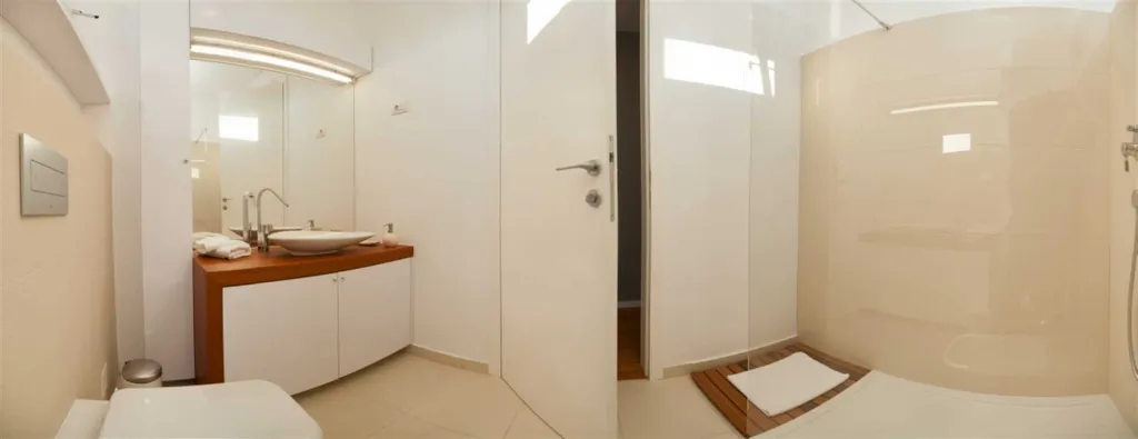 Bobovisce Villa with Heated Pool for 10 Guests