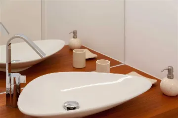 Bobovisce Villa with Heated Pool for 10 Guests