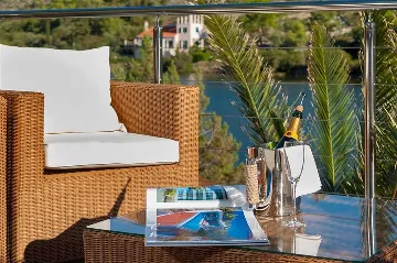 Bobovisce Villa with Heated Pool for 10 Guests