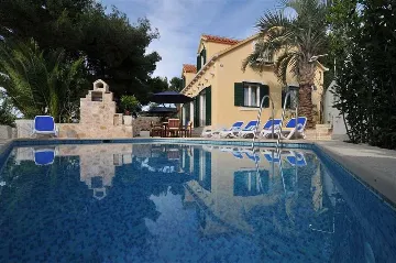 Beachfront Villa in Mirca for Up to 8 Guests