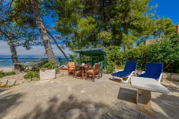 Beachfront Villa in Mirca for Up to 8 Guests