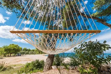 Beachfront Villa in Mirca for Up to 8 Guests