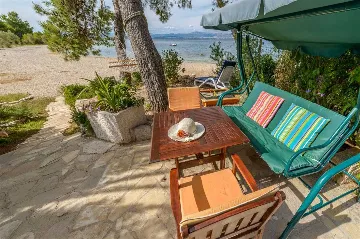 Beachfront Villa in Mirca for Up to 8 Guests