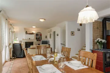 Beachfront Villa in Mirca for Up to 8 Guests