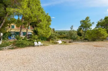 Beachfront Villa in Mirca for Up to 8 Guests