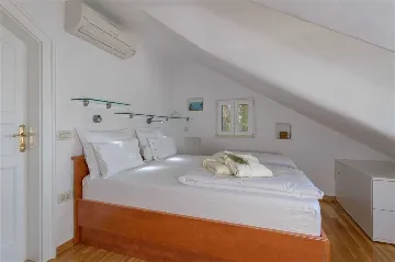 Beachfront Villa in Mirca for Up to 8 Guests