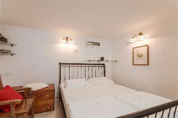 Beachfront Villa in Mirca for Up to 8 Guests