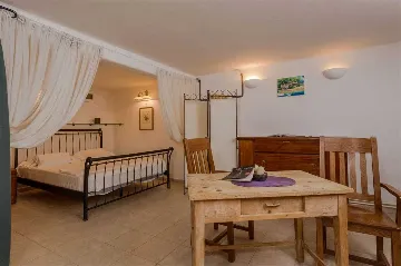 Beachfront Villa in Mirca for Up to 8 Guests