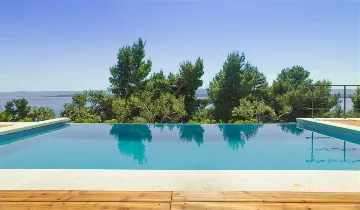 Stone Villa in Bol with Private Outdoor Pool