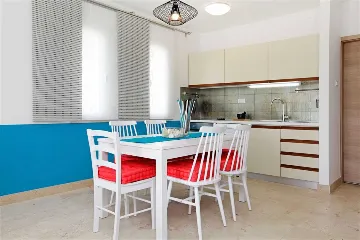 Bol Pool Villa Near Zlatni Rat Promenade