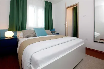 Bol Pool Villa Near Zlatni Rat Promenade