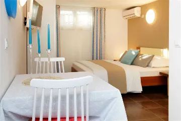 Bol Pool Villa Near Zlatni Rat Promenade