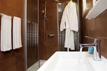 Bol Pool Villa Near Zlatni Rat Promenade