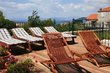 3-Bedroom Villa in Mirca (6–8 Guests)