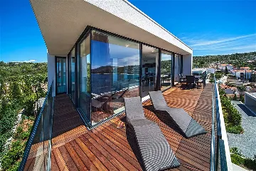3-Bedroom Apartment for 6 Guests in Primošten