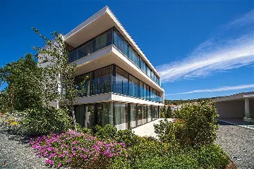 3-Bedroom Apartment for 6 Guests in Primošten